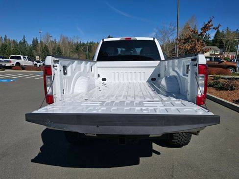 Used 2019 Ford F350 XLT AWD/4WD image 10