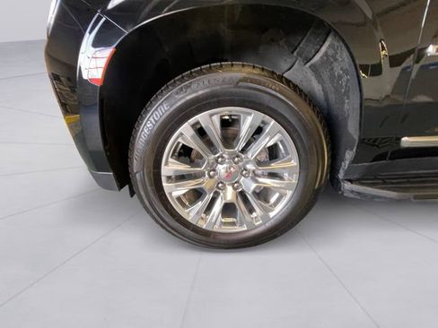 Used 2022 GMC Yukon Denali image 9