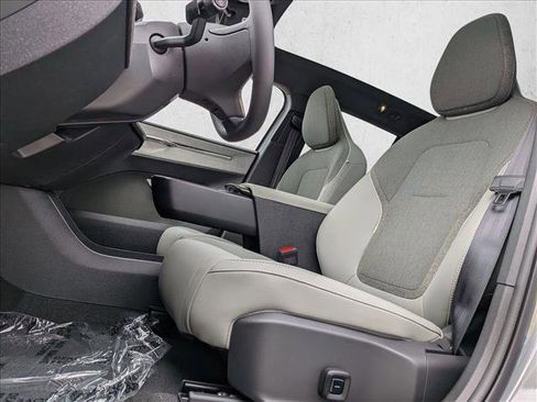 New 2026 Volvo EX30 Cross Country Ultra w/ Protection Package Premier image 4