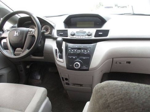 Used 2012 Honda Odyssey LX image 7