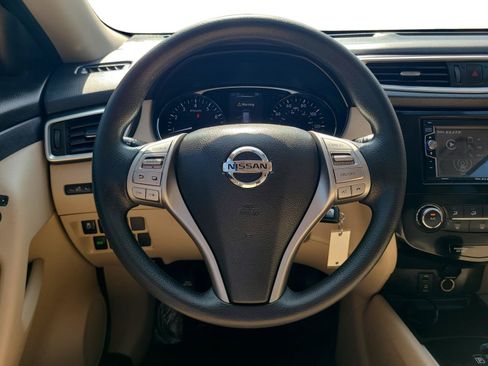 Used 2016 Nissan Rogue S FWD image 12