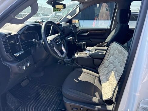 Used 2023 GMC Sierra 1500 Elevation AWD/4WD image 6