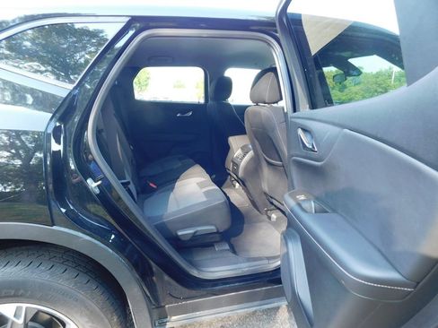 Used 2025 Chevrolet Blazer LT AWD/4WD image 5
