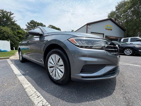 Used 2019 Volkswagen Jetta S w/ Driver Assistance Package FWD image 10