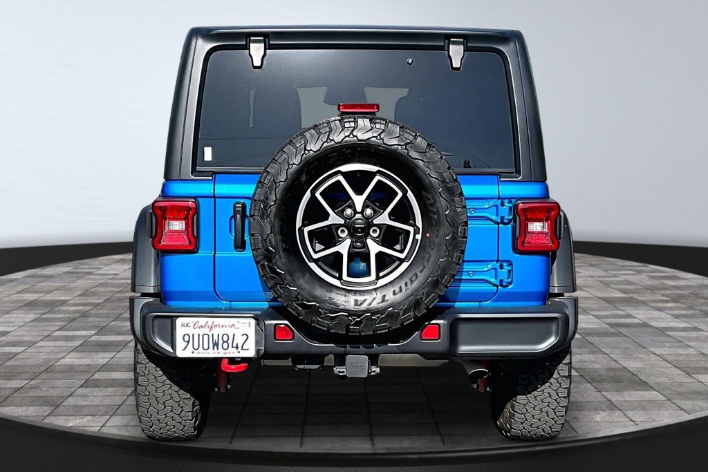 Certified 2025 Jeep Wrangler Unlimited Rubicon w/ Convenience Group AWD/4WD image 23