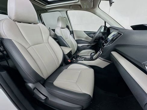 Used 2023 Subaru Forester Limited image 15