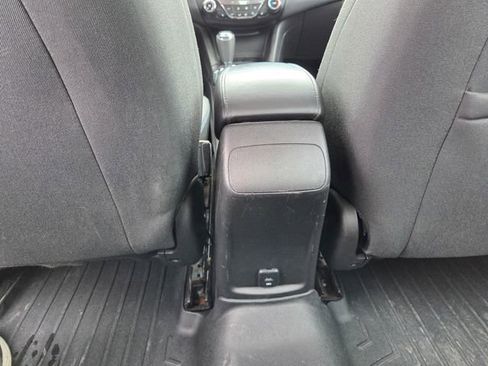 Used 2017 Chevrolet Cruze LT w/ Convenience Package image 21