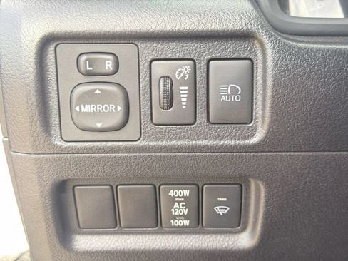 Used 2023 Toyota 4Runner TRD Off-Road AWD/4WD image 25