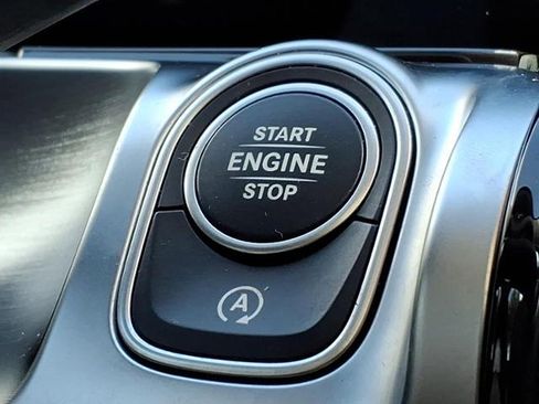 Used 2021 Mercedes-Benz GLB 250 image 28