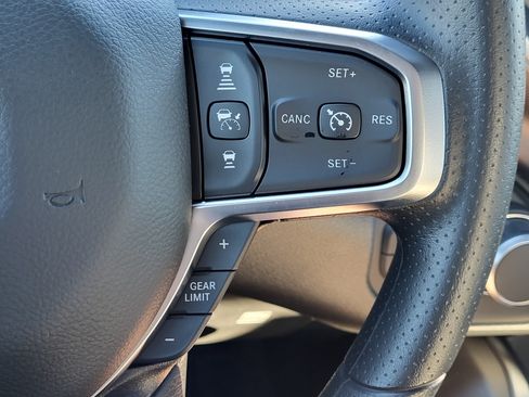 New 2026 RAM 1500 Express AWD/4WD image 13