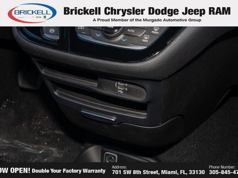 New 2026 Chrysler Pacifica Select image 24