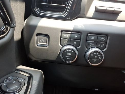 New 2026 GMC Sierra 2500 AT4X AWD/4WD image 20