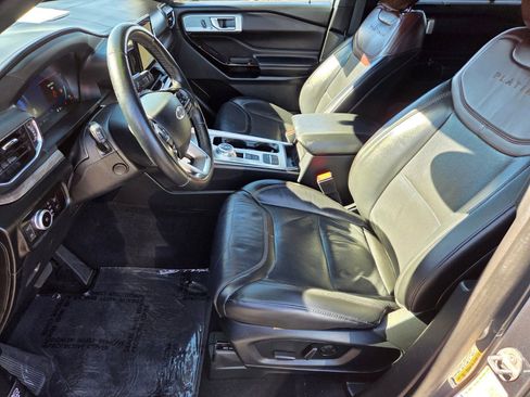 Certified 2023 Ford Explorer Platinum image 10