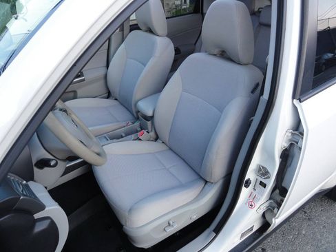 Used 2013 Subaru Forester 2.5X Premium w/ All-Weather Plus Pkg AWD/4WD image 10