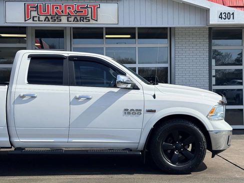 Used 2018 RAM 1500 SLT image 12