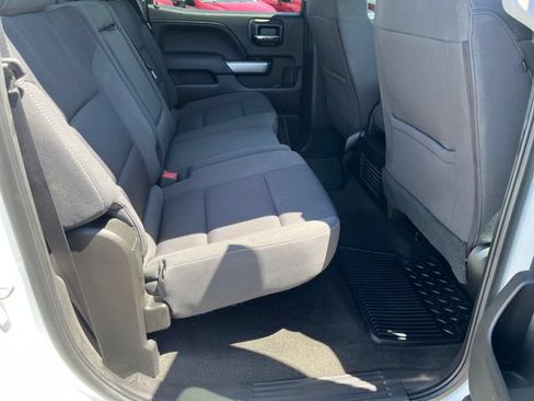 Used 2018 Chevrolet Silverado 1500 LT w/ LT Eassist Package AWD/4WD image 12