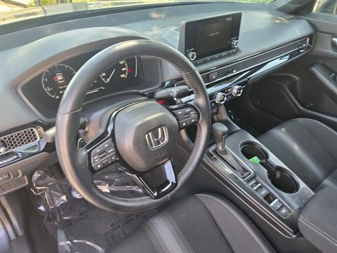 Used 2023 Honda Civic Sport image 12