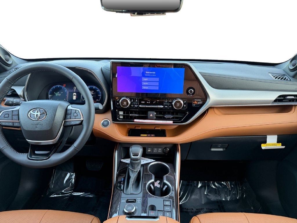 New 2026 Toyota Highlander Platinum AWD/4WD image 12