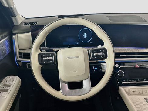 Used 2025 Hyundai Santa Fe Calligraphy FWD image 18