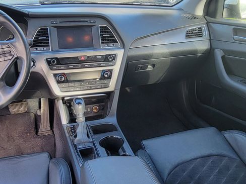 Used 2016 Hyundai Sonata Sport w/ Option Group 02 image 7