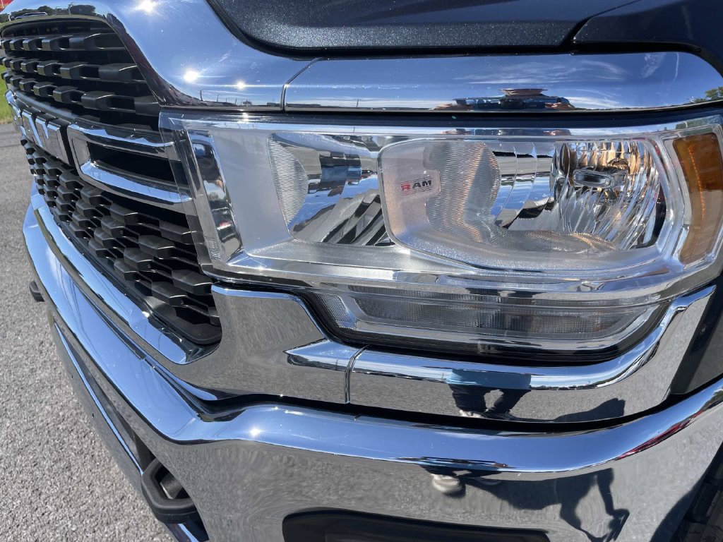 Used 2022 RAM 2500 Big Horn AWD/4WD image 35