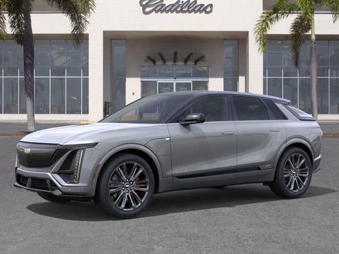 New 2026 Cadillac Lyriq V AWD/4WD image 2