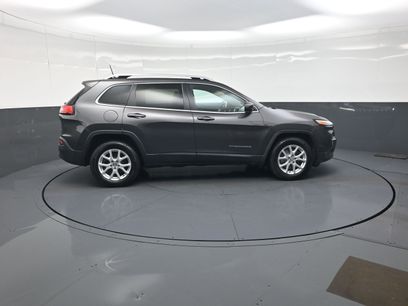 Used 2017 Jeep Cherokee Latitude w/ Comfort/Convenience Group