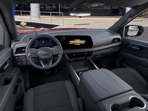 New 2026 Chevrolet Suburban LS RWD image 15