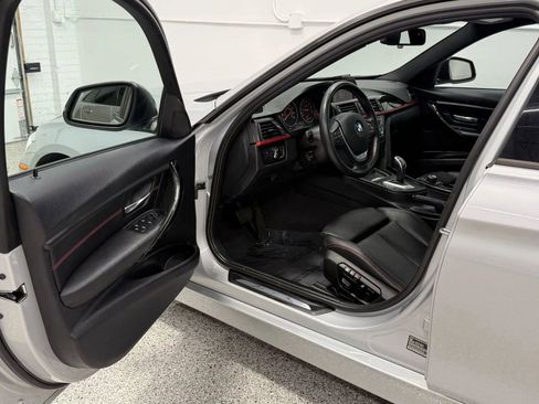 Used 2013 BMW 335i xDrive Sedan image 16