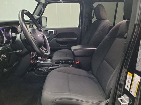Used 2019 Jeep Wrangler Unlimited Sport S AWD/4WD image 17