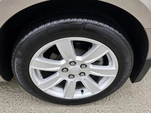 Used 2011 Buick LaCrosse CXL AWD/4WD image 32