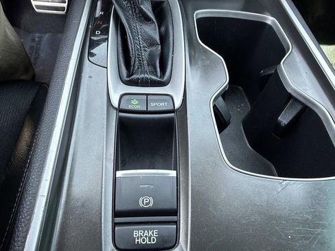 Used 2018 Honda Accord Sport image 34