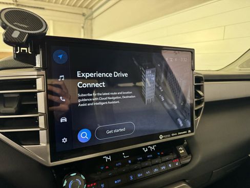 Used 2023 Toyota Tundra Limited image 23