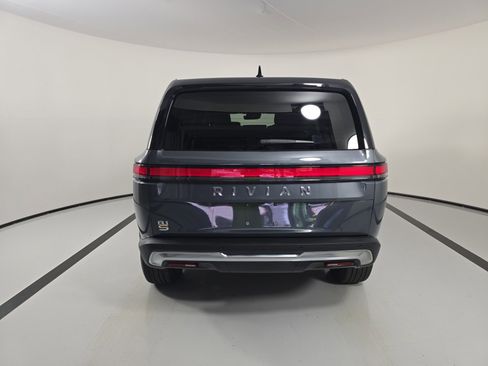 Used 2023 Rivian R1S Launch Edition AWD/4WD image 4