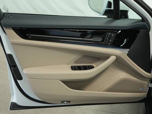 New 2025 Porsche Panamera 4 image 24