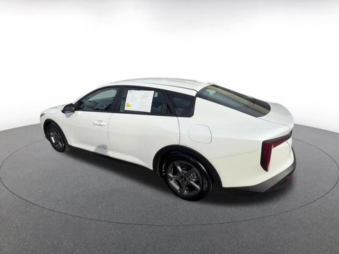 Used 2026 Kia K4 FWD image 10