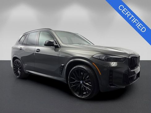 Used 2024 BMW X5 M60i image 1