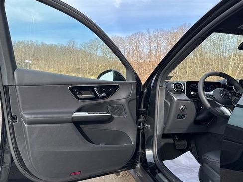 New 2026 Mercedes-Benz GLC 300 4MATIC image 19