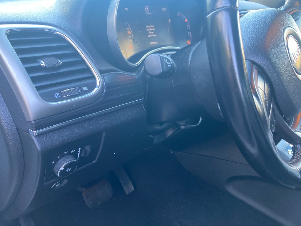 Used 2021 Jeep Grand Cherokee Limited AWD/4WD image 17