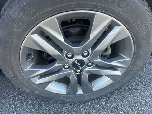 Certified 2023 Kia Seltos S AWD/4WD image 4