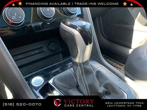 Used 2023 Volkswagen Taos SE image 30