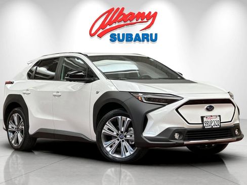 Used 2024 Subaru Solterra Limited image 2