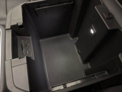 Used 2021 Chevrolet Silverado 2500 LTZ w/ LTZ Convenience Package image 40