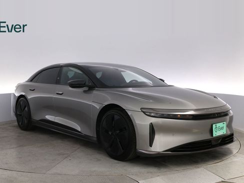 Used 2023 Lucid Air Touring image 13