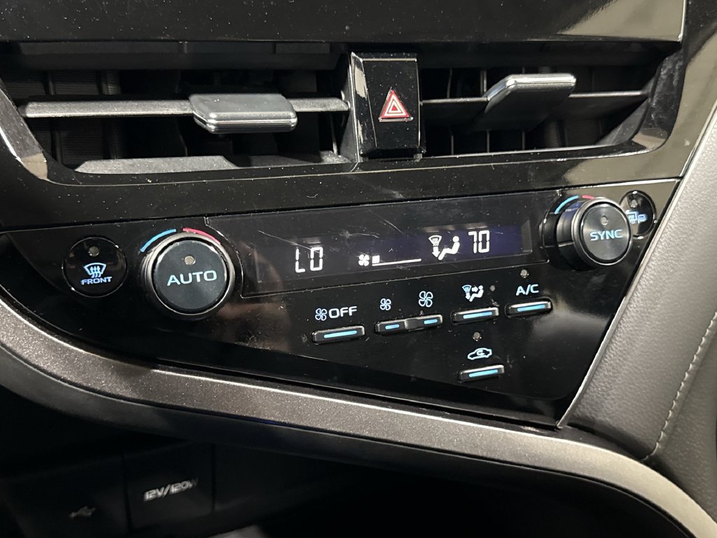Used 2024 Toyota Camry SE FWD image 16