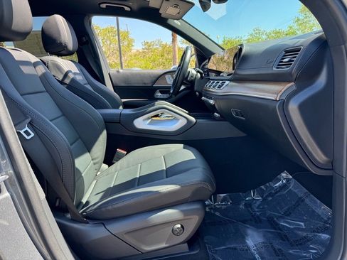 Certified 2024 Mercedes-Benz GLS 450 4MATIC image 25