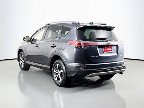 Used 2017 Toyota RAV4 XLE AWD/4WD image 3