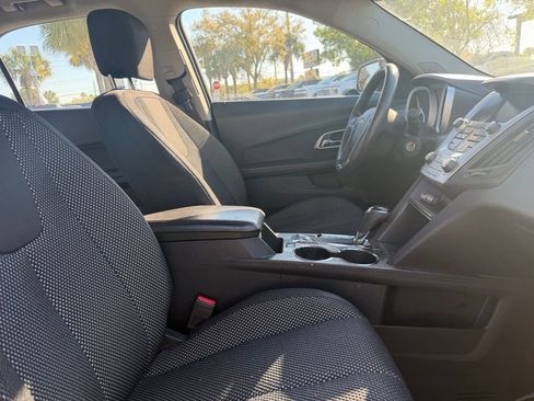 Used 2017 Chevrolet Equinox LS image 11