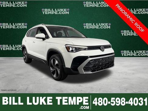 Used 2025 Volkswagen Taos SE w/ Panoramic Sunroof Package image 1