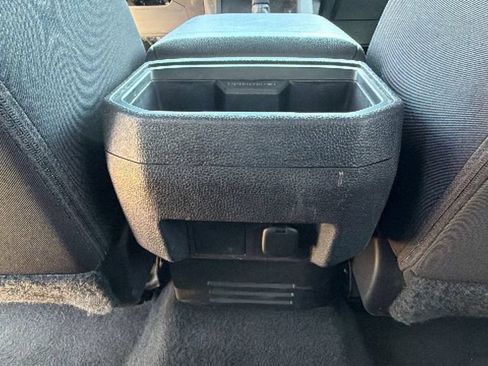 Used 2024 Toyota Tacoma TRD Off-Road AWD/4WD image 25